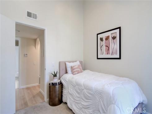 26571  Las Palmas  7 , Laguna Hills, CA