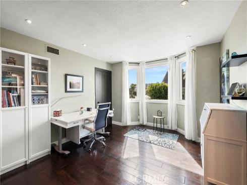 25491  Gallup   Circle, Laguna Hills, CA