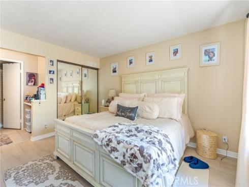 24352  Berrendo  4 , Laguna Hills, CA