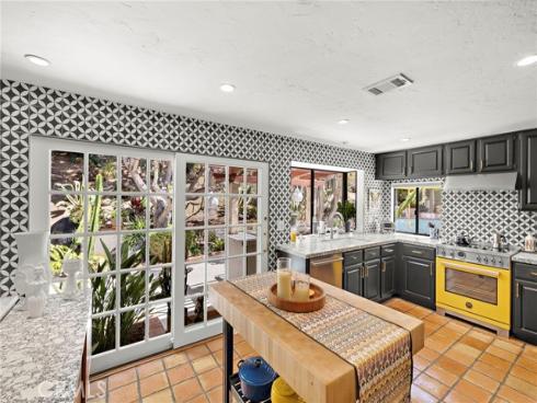 25962  Ernestine   Court, Laguna Hills, CA