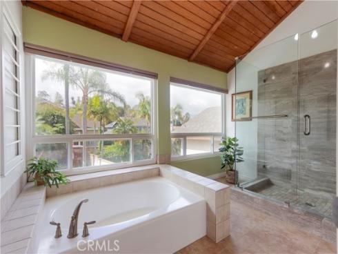 25521  Creek Drive  , Laguna Hills, CA