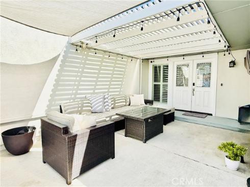 22256 Caminito Danubo