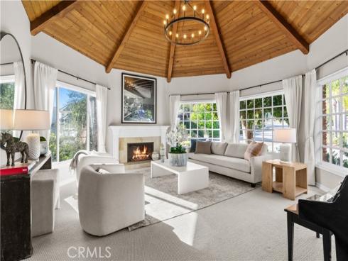 25712  Highplains   Terrace, Laguna Hills, CA