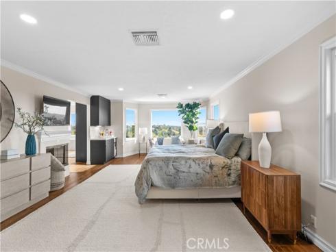 25712  Highplains   Terrace, Laguna Hills, CA