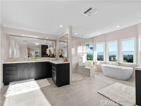 25712  Highplains   Terrace, Laguna Hills, CA