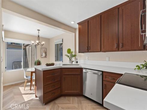 22125  Caminito Vino  , Laguna Hills, CA