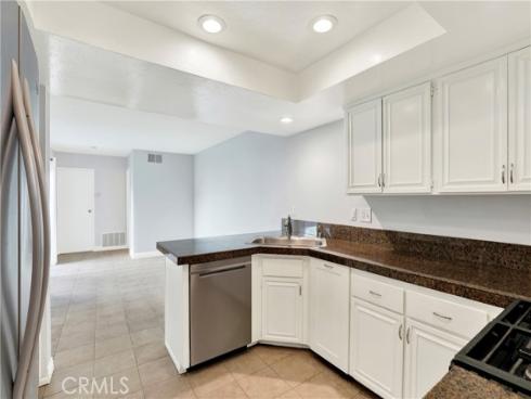 25061  Silverleaf  , Laguna Hills, CA