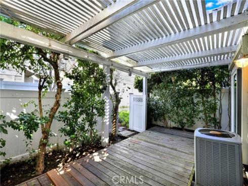 25061  Silverleaf  , Laguna Hills, CA