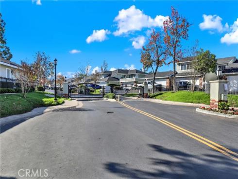 25061  Silverleaf  , Laguna Hills, CA