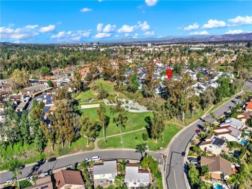 25061  Silverleaf  , Laguna Hills, CA