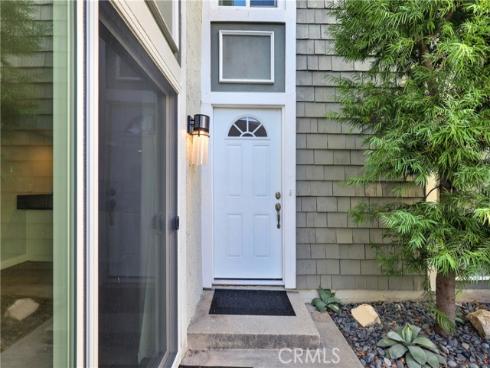 25061  Silverleaf  , Laguna Hills, CA