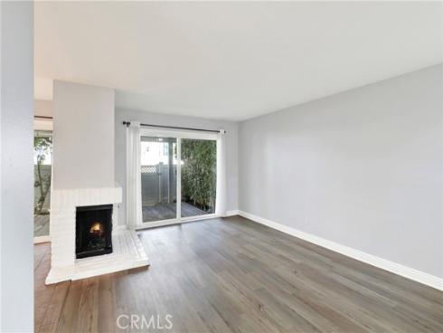 25061  Silverleaf  , Laguna Hills, CA