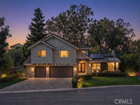 27215 Stagewood Court