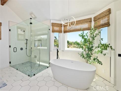 25402  Gallup   Circle, Laguna Hills, CA