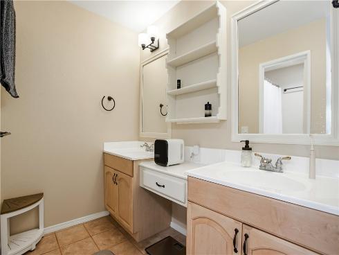 14 Ash Creek 93 Lane, Laguna Hills, CA