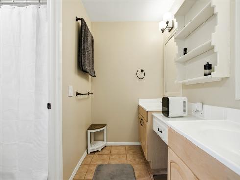 14 Ash Creek 93 Lane, Laguna Hills, CA