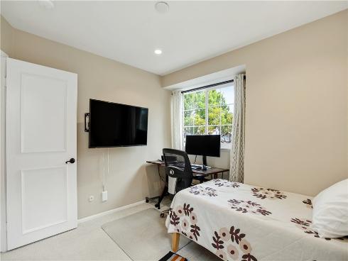 14 Ash Creek 93 Lane, Laguna Hills, CA