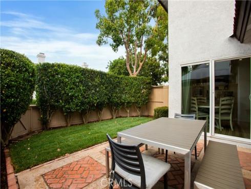 14 Ash Creek 93 Lane, Laguna Hills, CA