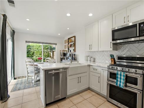 14 Ash Creek 93 Lane, Laguna Hills, CA