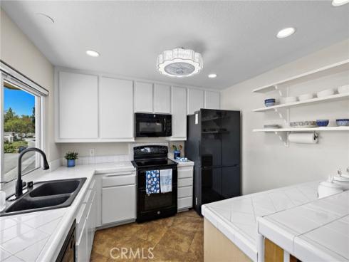 23382 Caminito Andreta 136 , Laguna Hills, CA