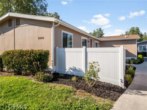 25832 Via Lomas 53 , Laguna Hills, CA