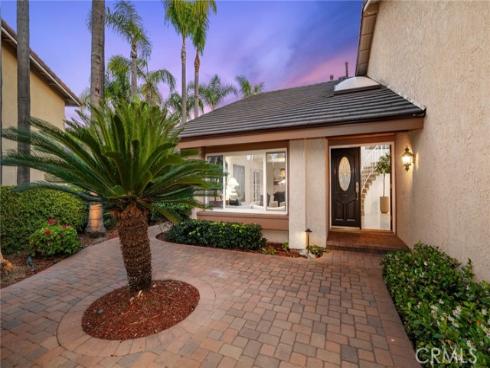 25232 Derby Circle, Laguna Hills, CA