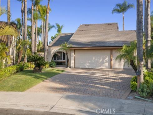 25232 Derby Circle, Laguna Hills, CA