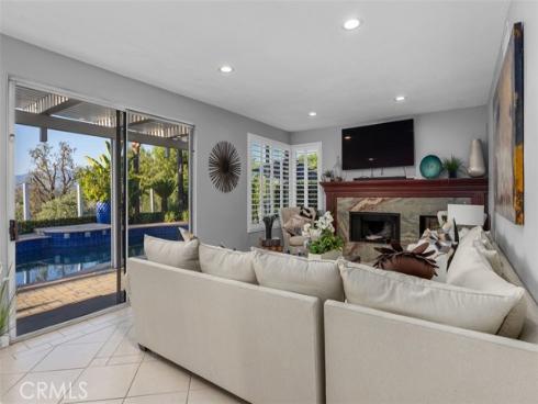 25881 Cedarbluff , Laguna Hills, CA