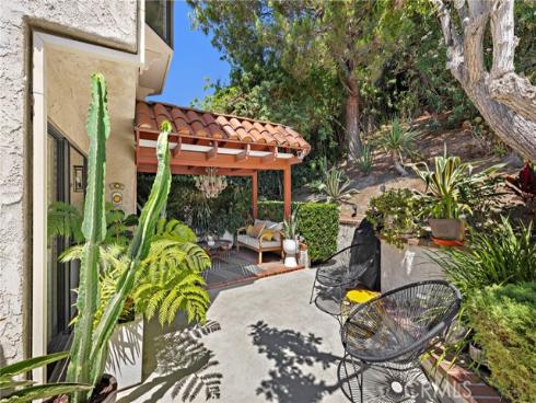 25962  Ernestine   Court, Laguna Hills, CA