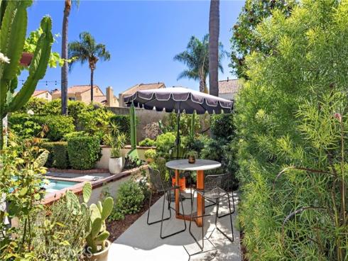 25962  Ernestine   Court, Laguna Hills, CA