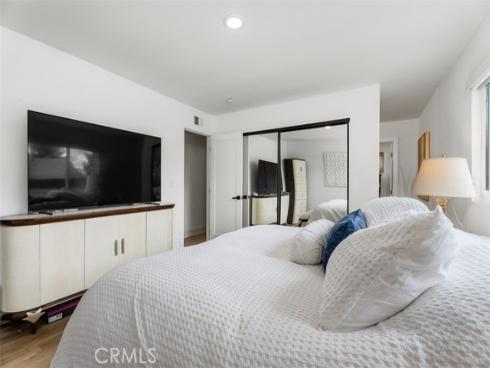 25552 Mackenzie Street, Laguna Hills, CA