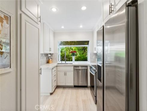 8 Clover Hill Lane 120 , Laguna Hills, CA