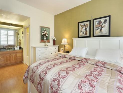 24441 Hillsdale 116 , Laguna Hills, CA
