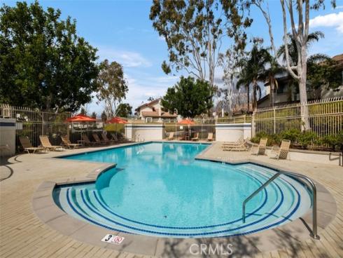 7 Shadow Hill , Laguna Hills, CA