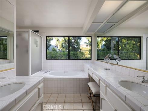 25582 Rangewood Road, Laguna Hills, CA