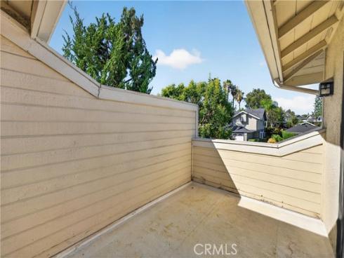 43 Oxbow Creek , Laguna Hills, CA