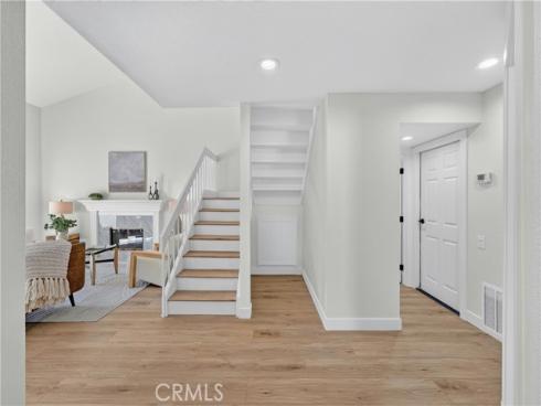43 Oxbow Creek , Laguna Hills, CA