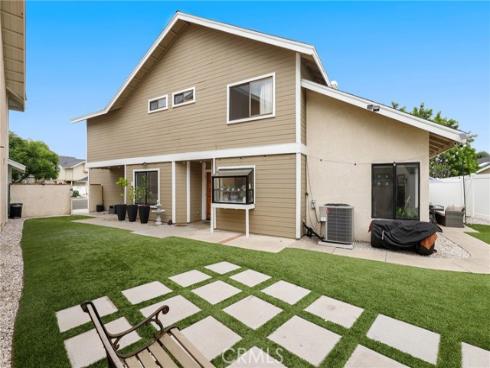 22 Rocky Creek Lane, Laguna Hills, CA