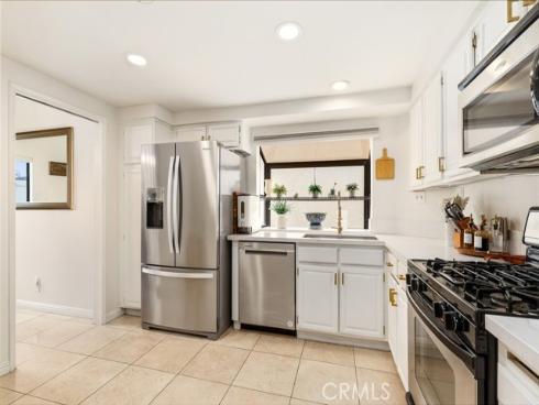 22 Rocky Creek Lane, Laguna Hills, CA
