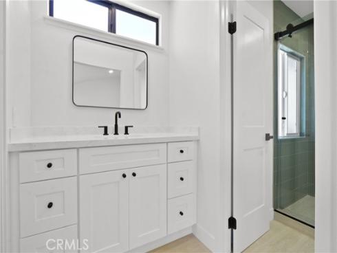 18  Clover Hill  115  Lane, Laguna Hills, CA