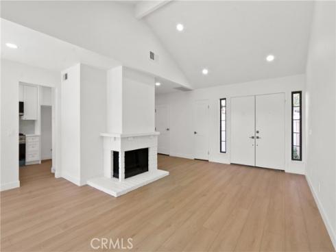 18  Clover Hill  115  Lane, Laguna Hills, CA