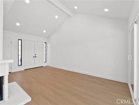 18  Clover Hill  115  Lane, Laguna Hills, CA