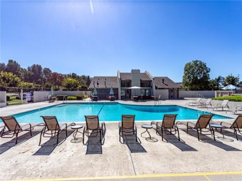 22862 Caminito Manresa 16 , Laguna Hills, CA
