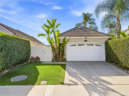 19 Indian Hill , Laguna Hills, CA