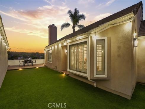 19 Indian Hill , Laguna Hills, CA