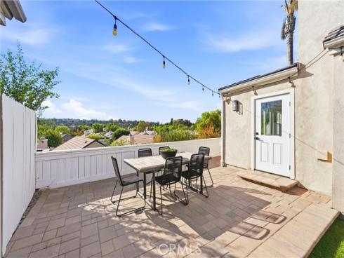 19 Indian Hill , Laguna Hills, CA
