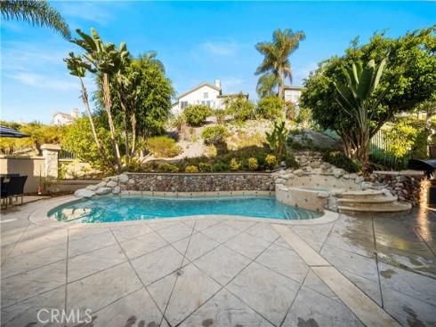 25  Pembroke   Lane, Laguna Niguel, CA