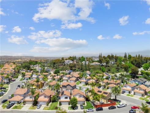 15  Vittoria   Street, Laguna Niguel, CA