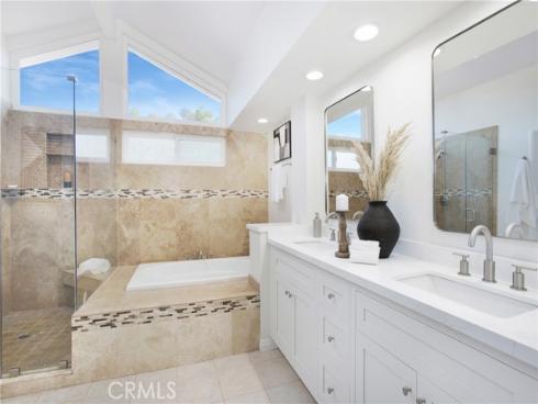 31  Russell  , Laguna Niguel, CA