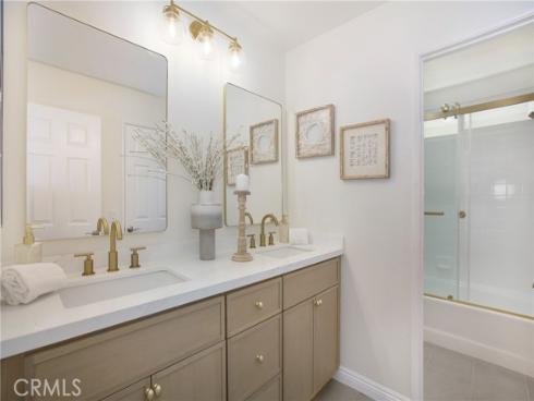 31  Russell  , Laguna Niguel, CA